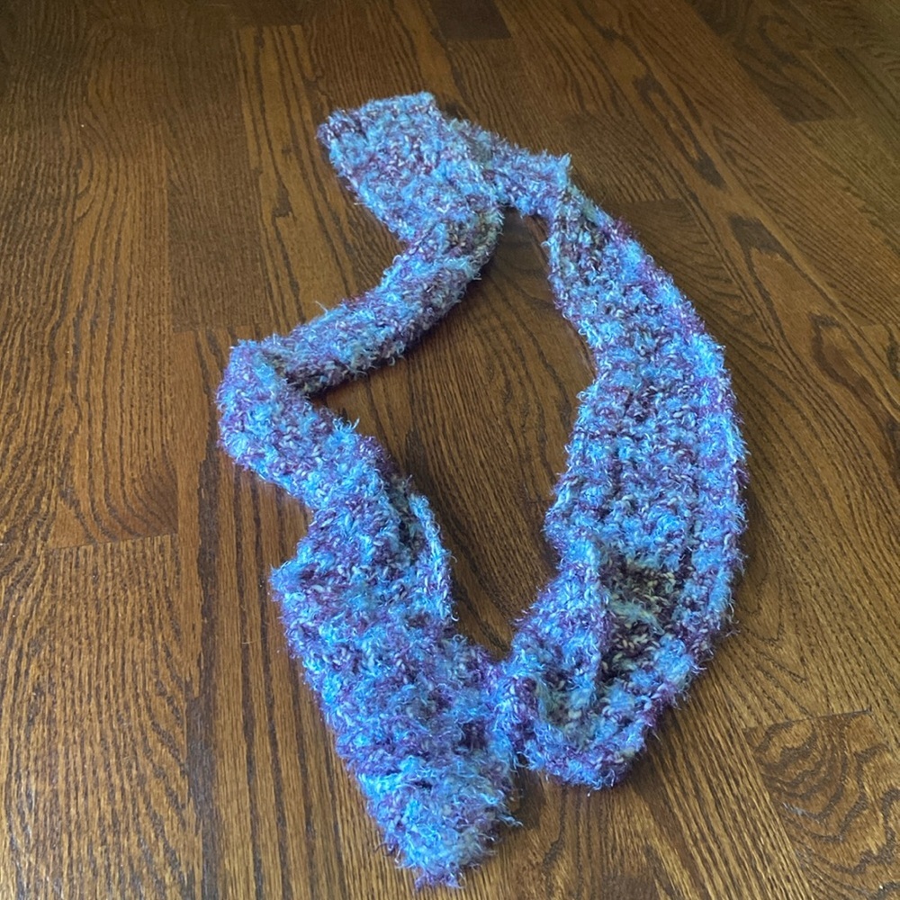 Women’s scarf!